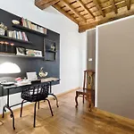 לינה וארוחת בוקר Porta Palatina *